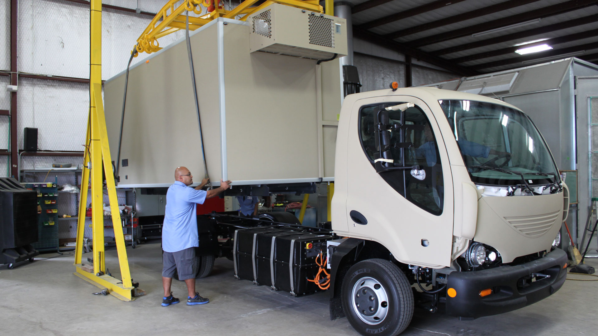 Cold Car, Leading the refrigerated and isothermal body industry thru technology, efficiency and durable construction.